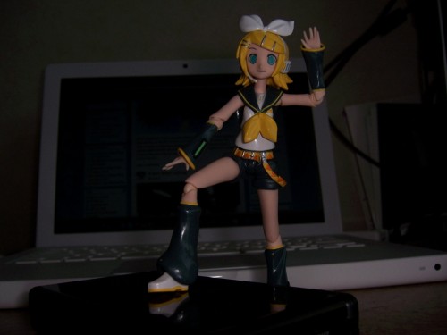 Picture 4 in [Kagamine Rin and Len Figmas]