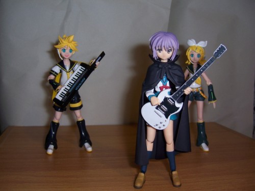 Picture 18 in [Kagamine Rin and Len Figmas]